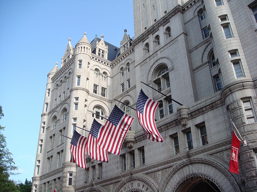 Washington DC [2009 July 03] 150.JPG - Scenes from The Old Post Office Pavilion